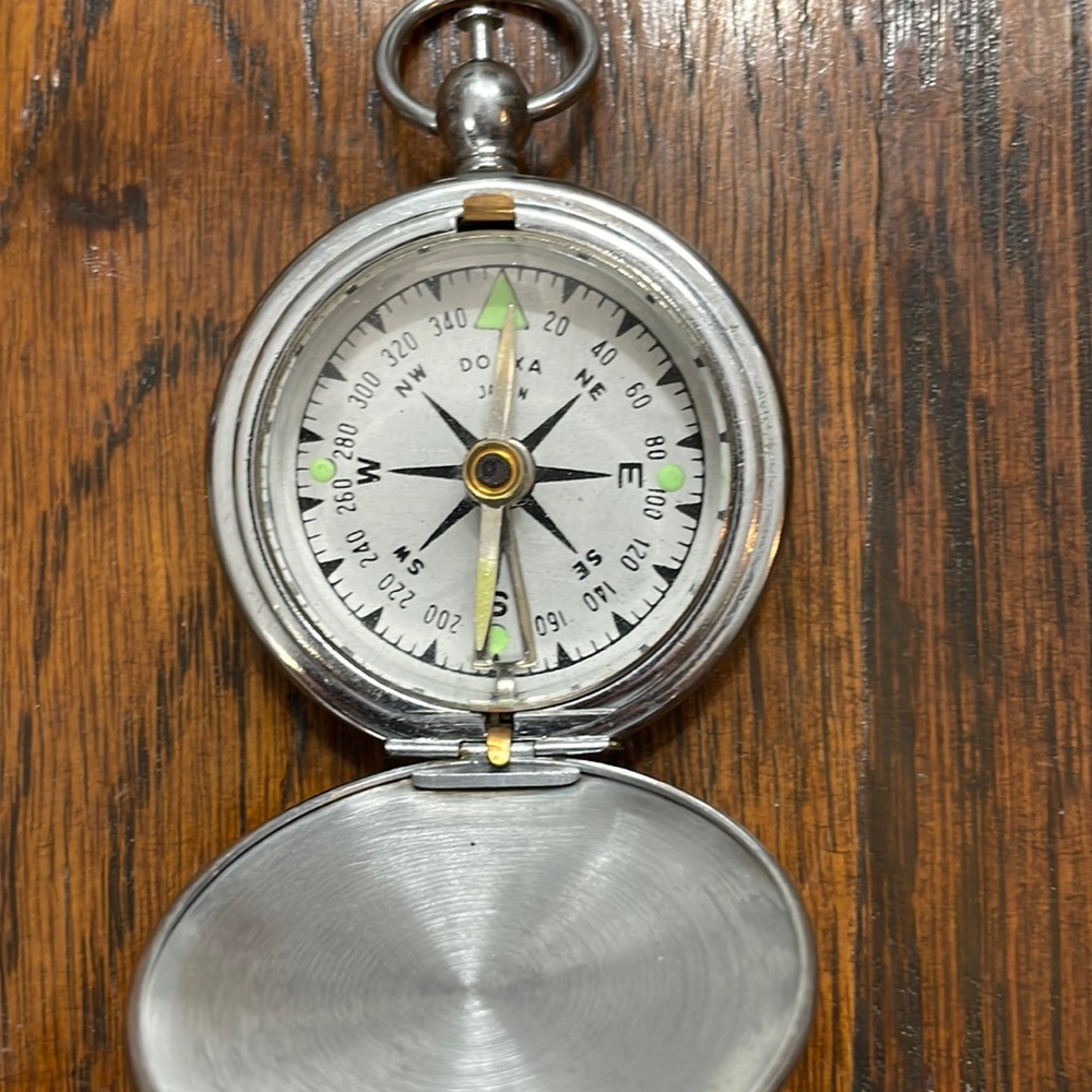 ❌SOLD❌ Vintage Silver Compass that still works - Picture 1 of 4